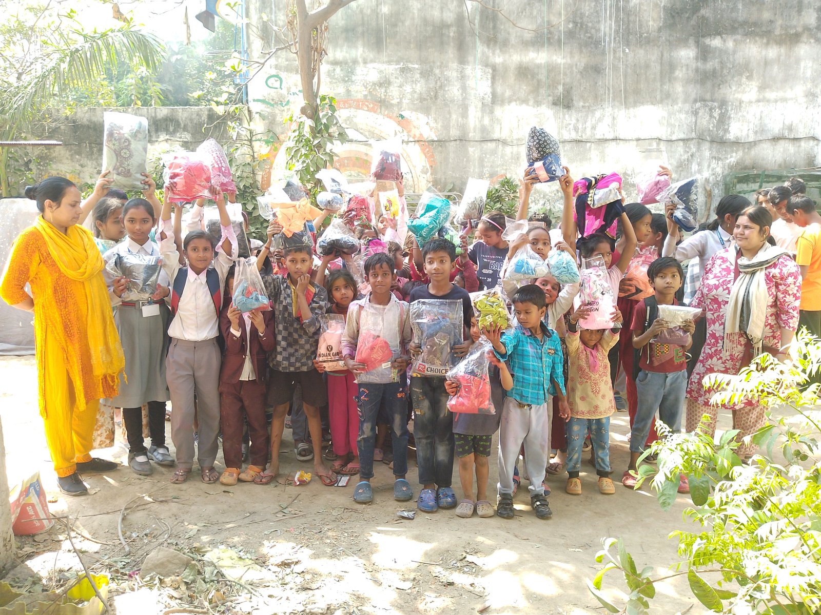 cloth distribution